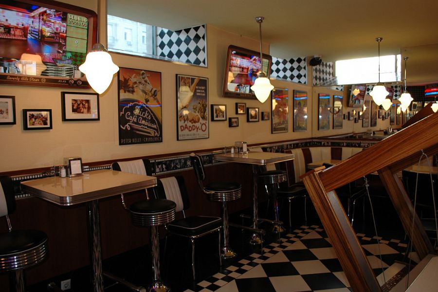 Beverly Hills Diner / Беверли Хиллс Дайнер (Тверская) закрыт - фотография № 12