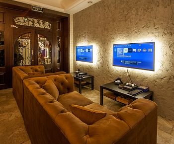 MOS lounge&bar (Белорусская)