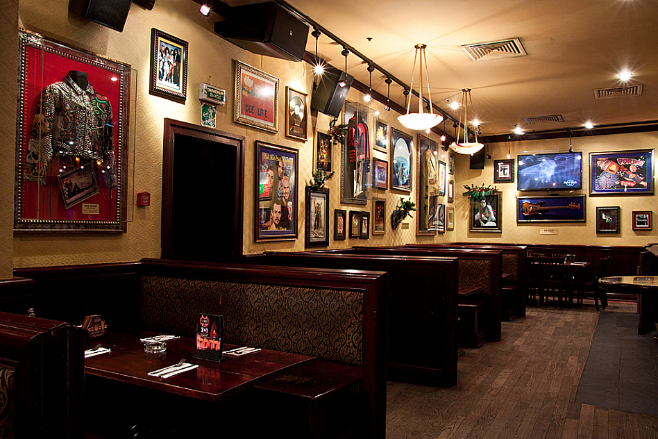 Hard Rock Café Moscow (закрыт) - фотография № 3 (фото предоставлено заведением)