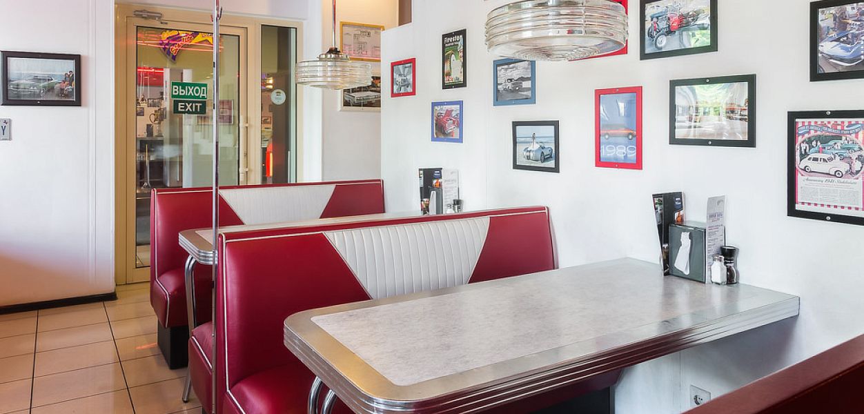 Starlite Diner «Октябрьская» - фотография № 5