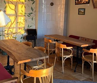 бронировать по телефону