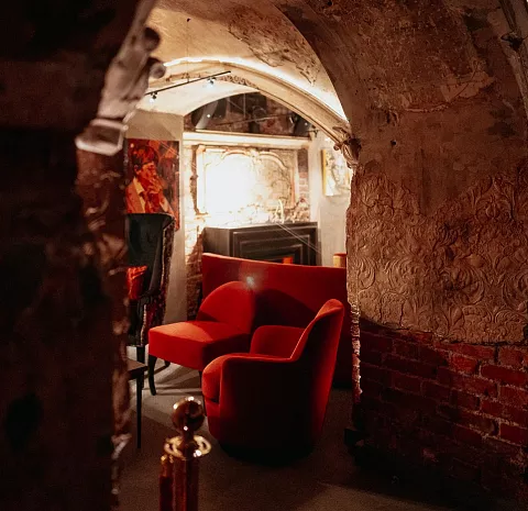 Mendeleev. Bar & Music