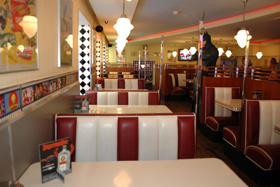 Beverly Hills Diner / Беверли Хиллс Дайнер (Тверская) закрыт - фотография № 5