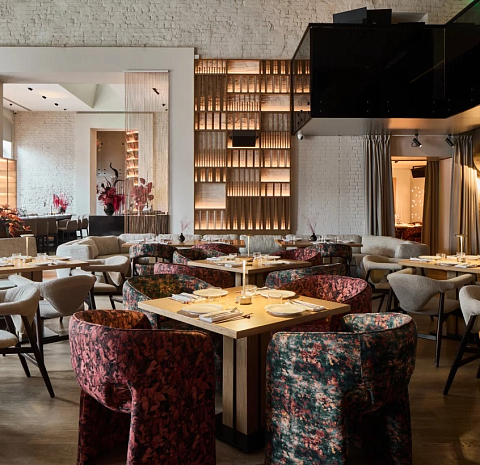 LEPS ASIAN RESTAURANT & SINGER CLUB