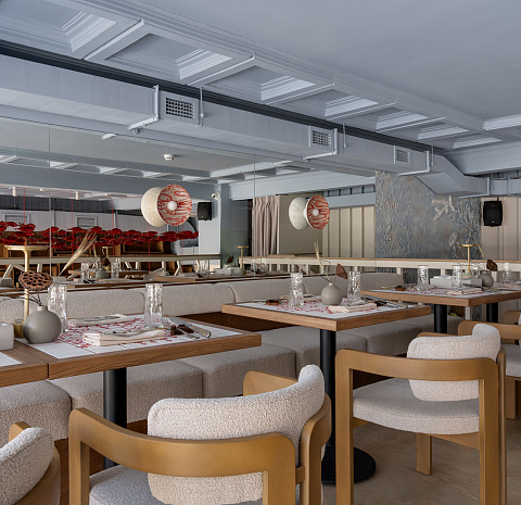 Tuna bar