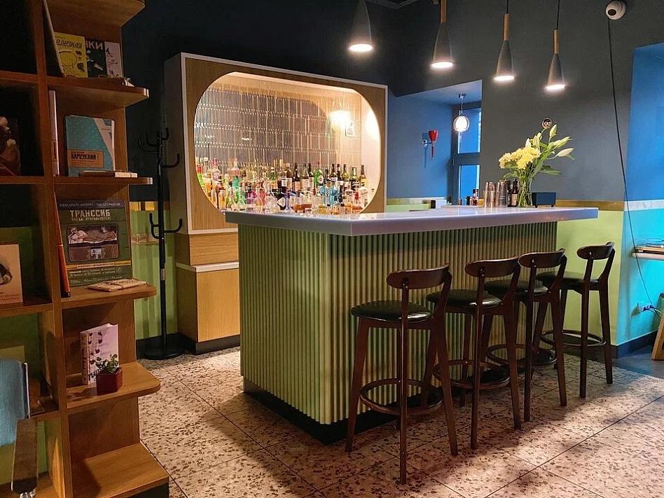 Shortlist Books and Spirits - фотография № 4