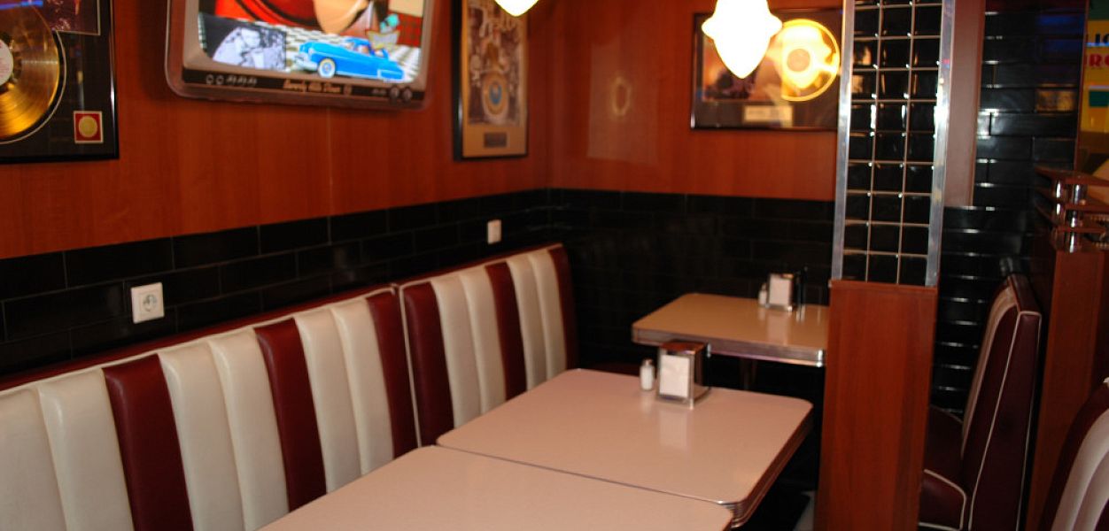 Beverly Hills Diner / Беверли Хиллс Дайнер (Тверская) закрыт - фотография № 22