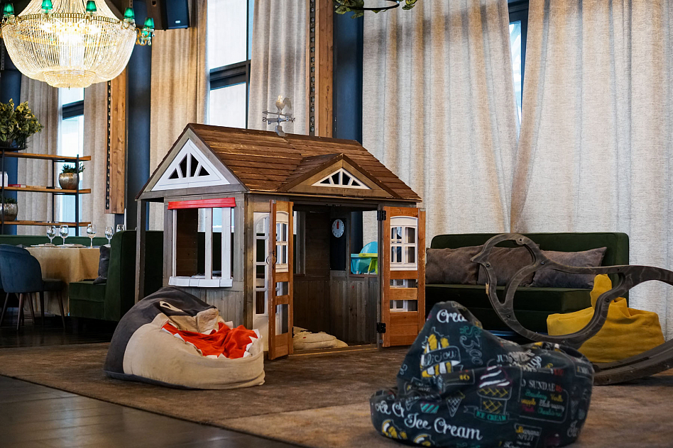 Трамплин / Амбассадори - специальное оборудование микрофон