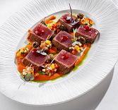 Бренд-шеф Эмануэле Монджилло запустил весеннее меню в «Гарда» / Garda