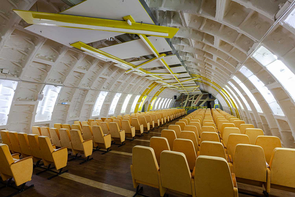 Бункер-42 - предложения вино по бокалам