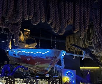 Моряк и Чайка на Кузнецком