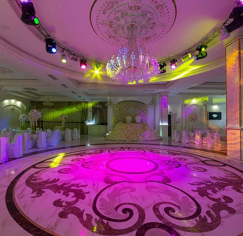White Hall / Вайт Холл
