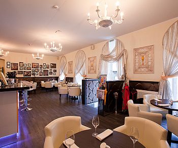 Brut Bar / Брют Бар (закрыт)