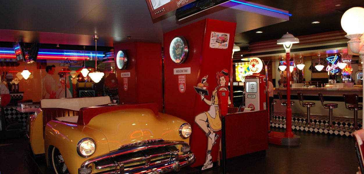 Beverly Hills Diner / Беверли Хиллс Дайнер (Никольская) закрыт - фотография № 2