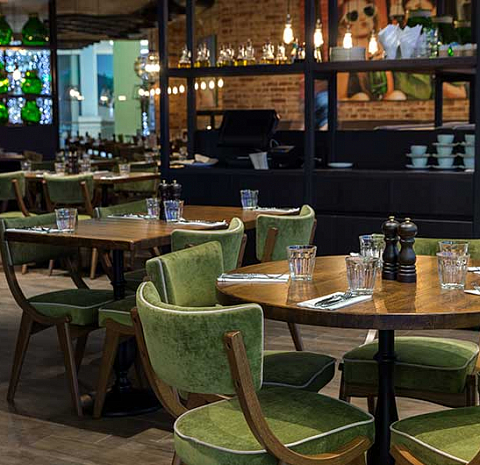 Trattoria Fornetto Метрополис