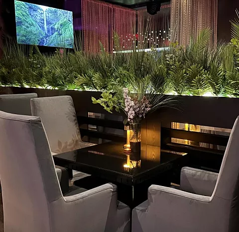 Amphora Lounge bar
