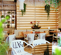 Happy End Bar & Kitchen фото 4