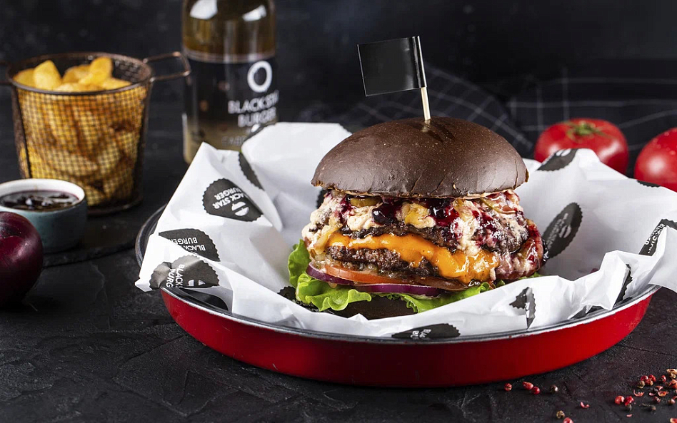 Black star burger (Жулебино) - фотография № 1 (фото предоставлено заведением)