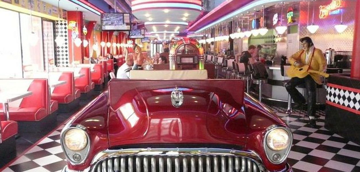 Beverly Hills Diner / Беверли Хиллс Дайнер (Садовая-Триумфальная) закрыт - фотография № 1