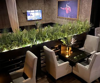 Amphora Lounge bar