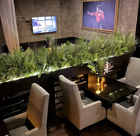Amphora Lounge bar