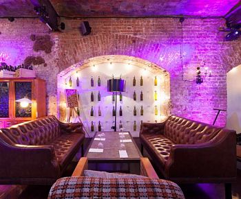 12 Wine Bar / 12 Винный бар (закрыт)