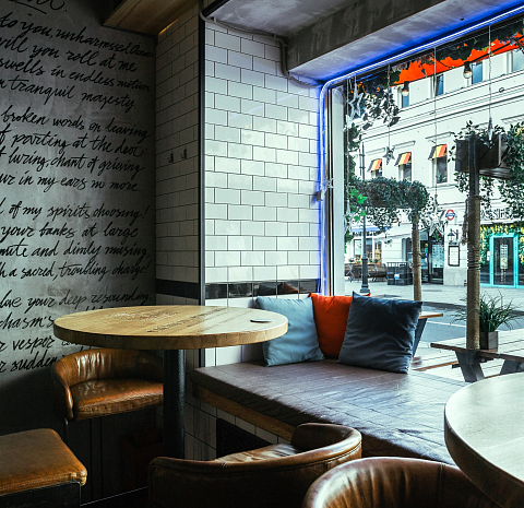 Моряк и Чайка на Пятницкой