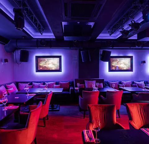 SOLOWAY karaoke club & night bar