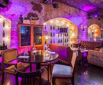 12 Wine Bar / 12 Винный бар (закрыт)