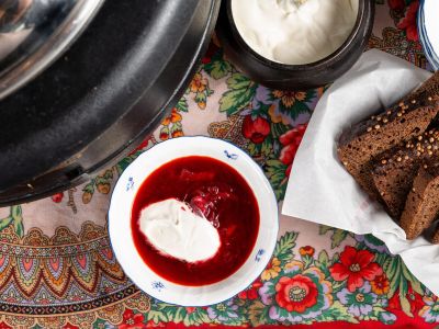 Осень на высоте: Ruski угощает фирменным борщом