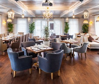 бронировать по телефону