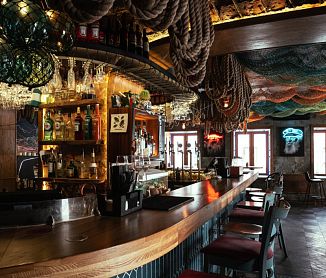 бронировать по телефону