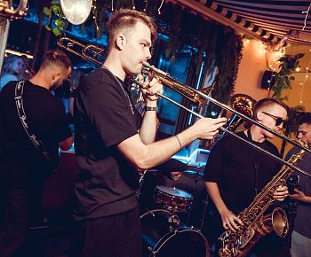 Моряк и Чайка на Пятницкой