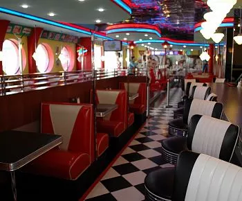 Hollywood / Голливуд (ex. Beverly Hills Diner / Беверли Хиллс Дайнер (Котельники) (закрыт)