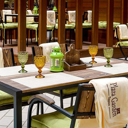 Терраса Плаза Гарден Кафе / Terrace Plaza Garden Cafe