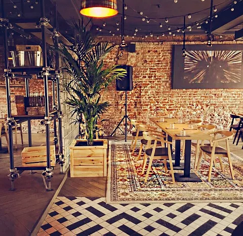 Brooms Bar / Брумс Бар