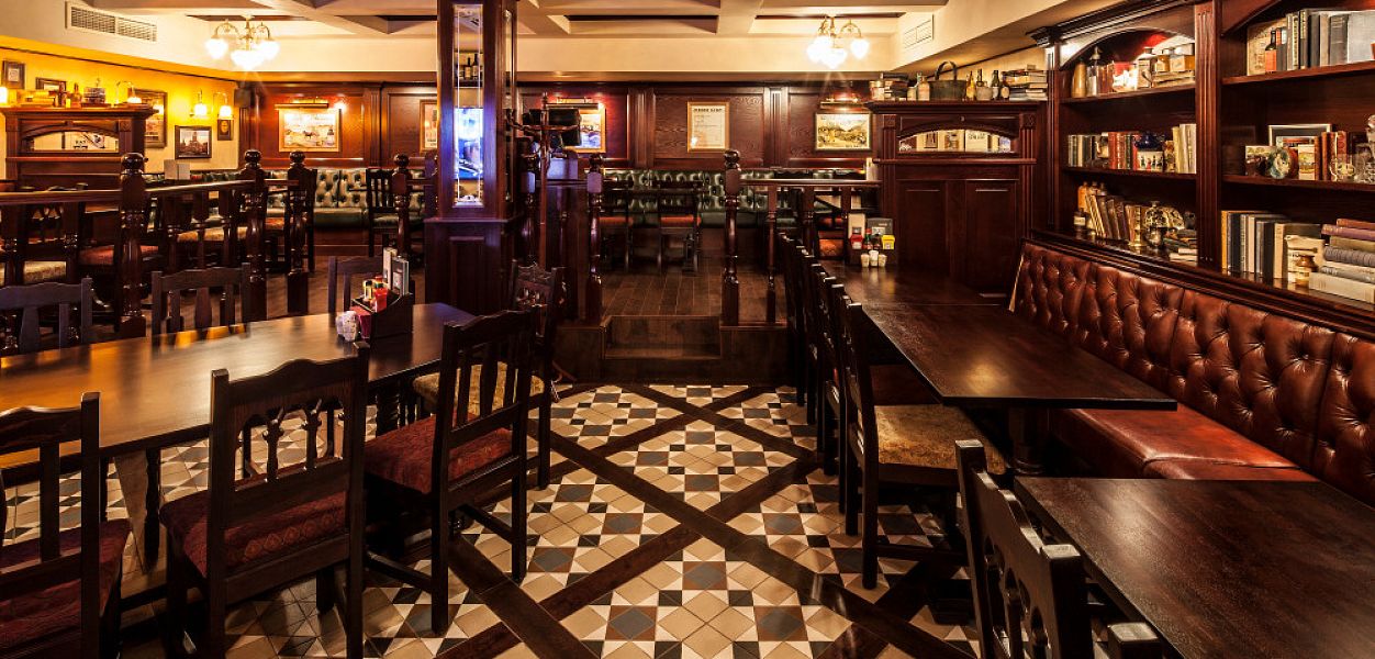 White Hart Pub - фотография № 2