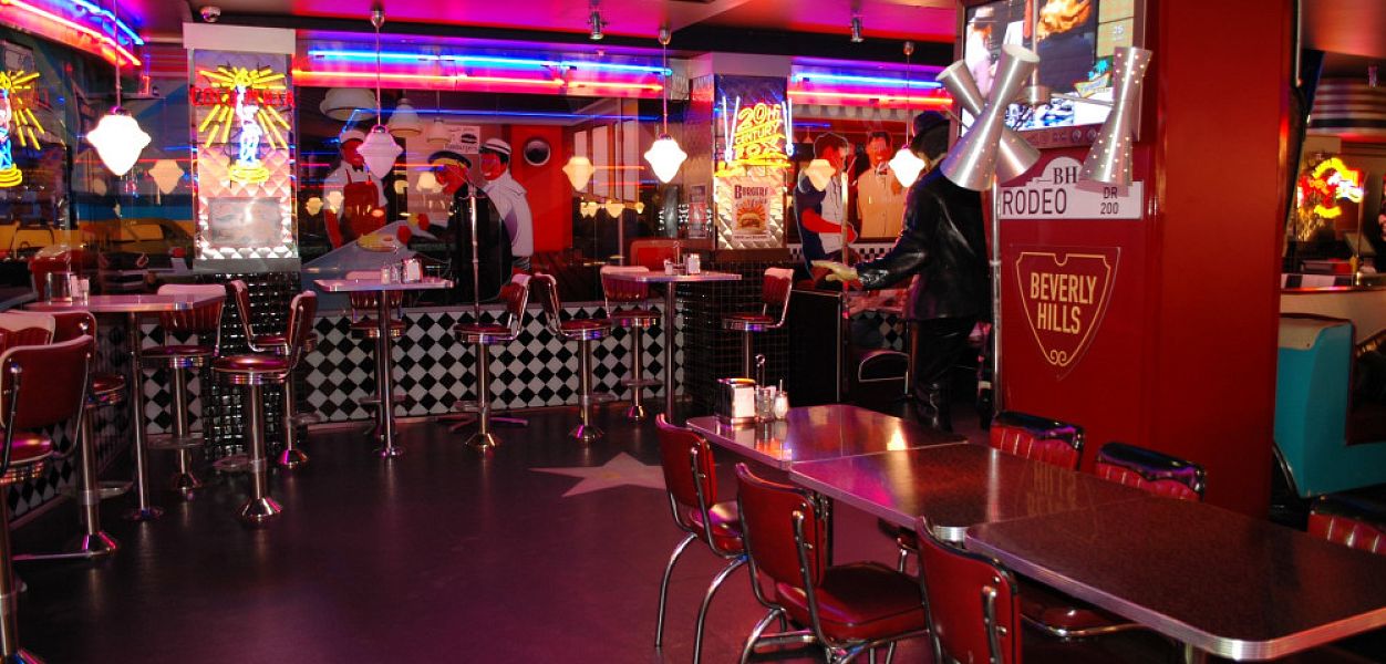 Beverly Hills Diner / Беверли Хиллс Дайнер (Никольская) закрыт - фотография № 4