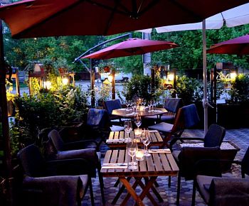 12 Wine Bar / 12 Винный бар (закрыт)