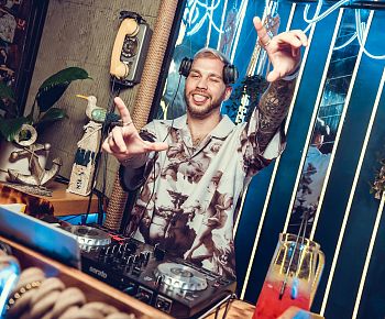 Моряк и Чайка на Пятницкой