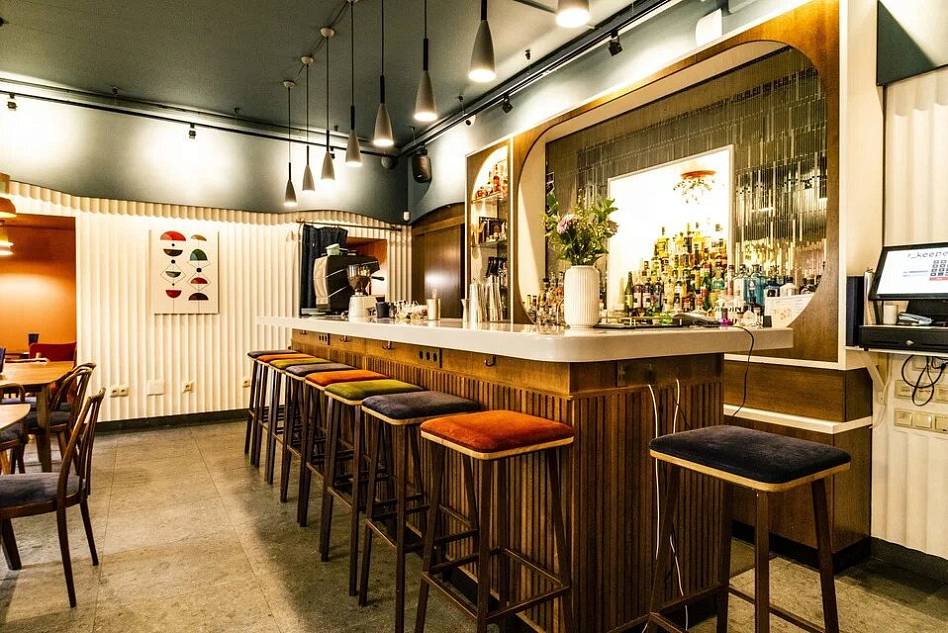 Shortlist Books and Spirits - фотография № 6