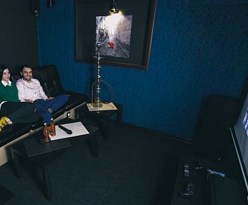Friends Hall Newtone / Френдс Холл Ньютон