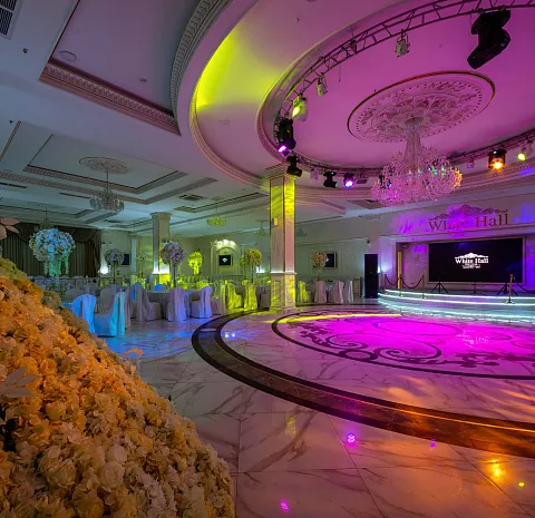White Hall / Вайт Холл
