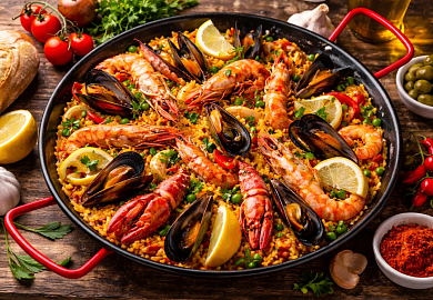 Воскресный бранч с паэльей