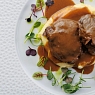Телячьи почки с картофельным пюре, дижонской горчицей и белым вином
