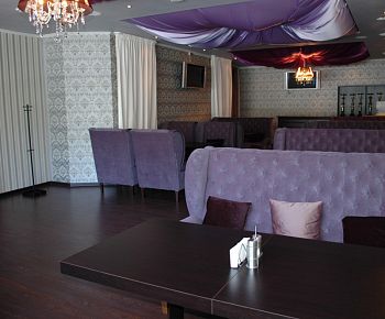 Караоке-клуб 8&8 (закрыт)