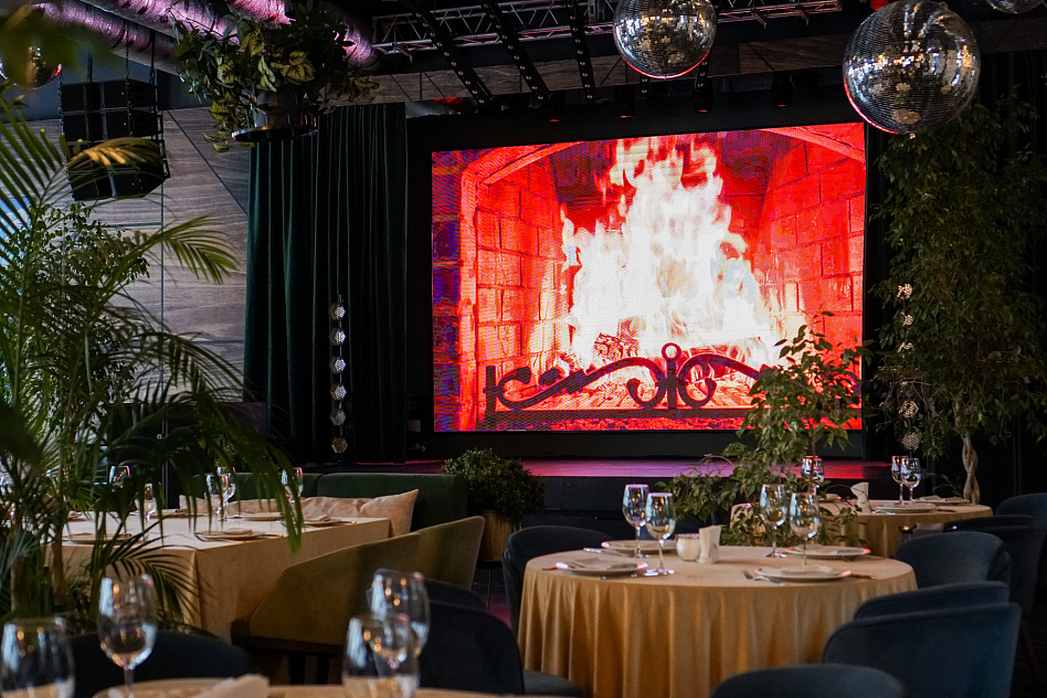 Трамплин / Амбассадори - специальное оборудование дым-машина