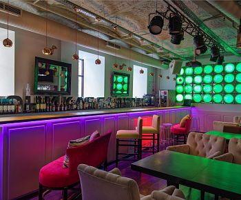 MONICA BELLUCCI bar&karaoke&lounge / Моника Беллуччи (закрыт)