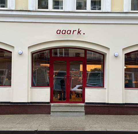 Aaark cafe