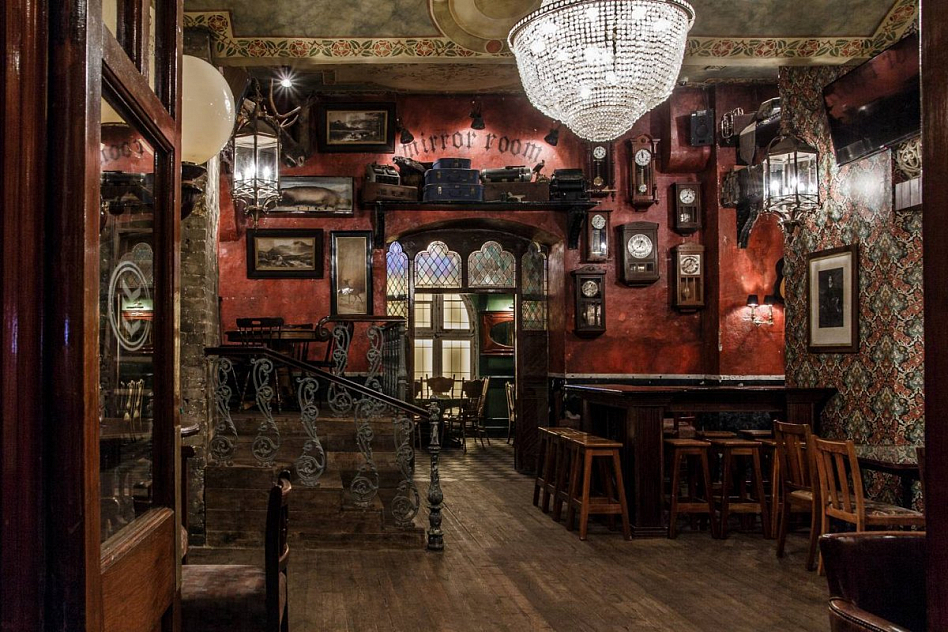 The Black Swan - фотография № 6